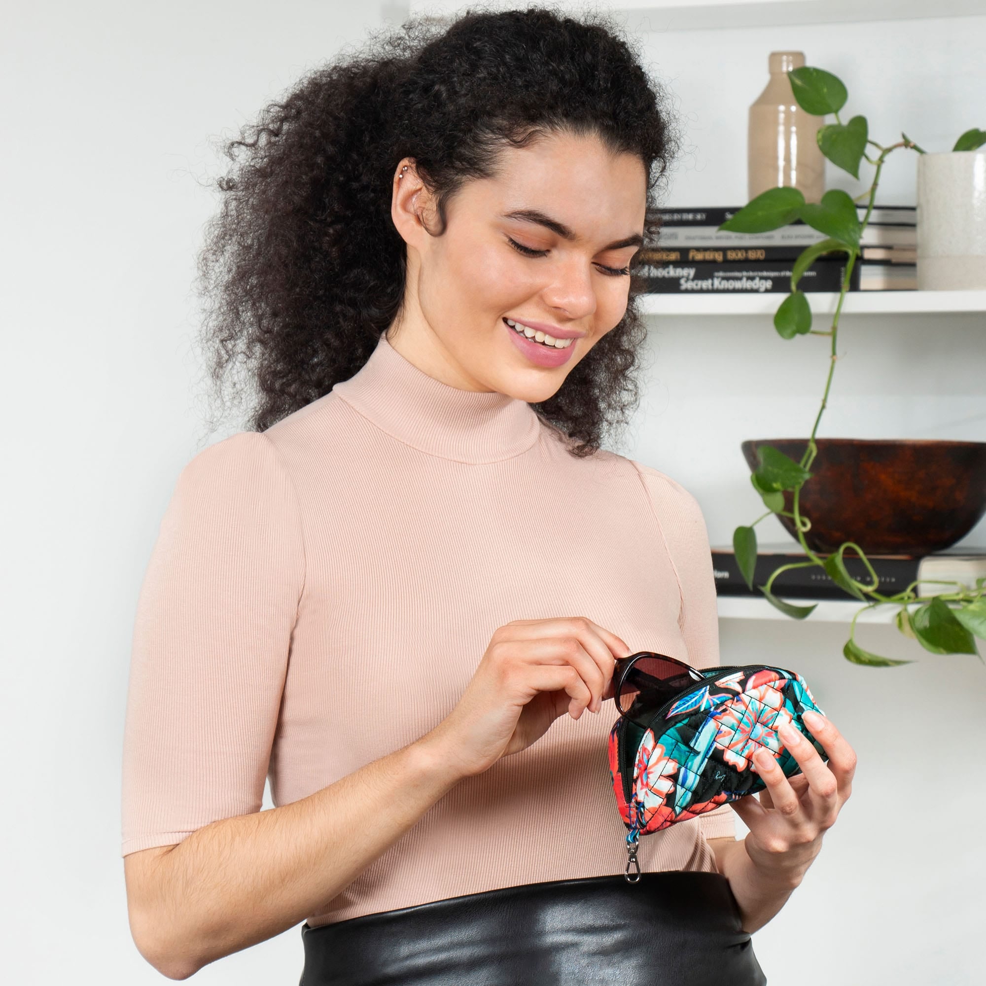 Bobsled Eyeglass Case - RESORT TROPICS - Bobsled_Lifestyle_Model_01